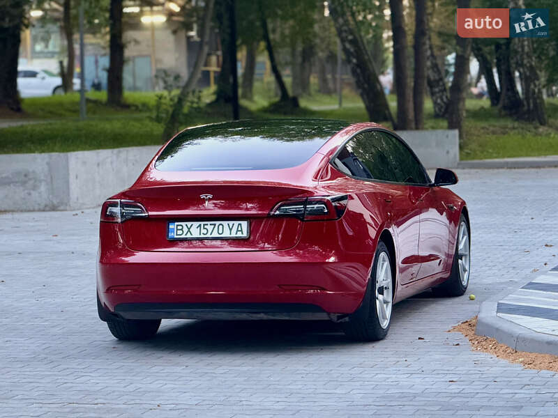 Седан Tesla Model 3 2021 в Тернополе фото 15 Седан Tesla Model 3 2021 в Тернополе