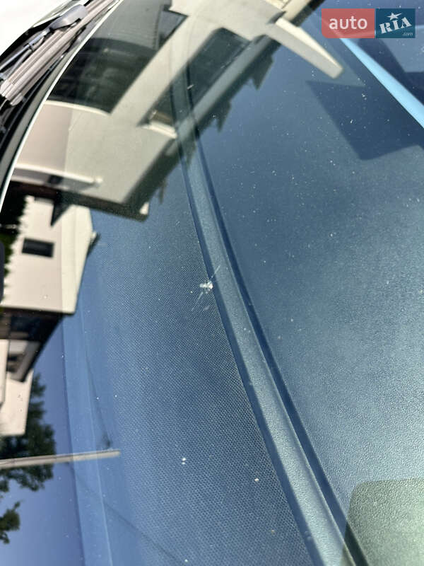 Седан Tesla Model 3 2019 в Киеве