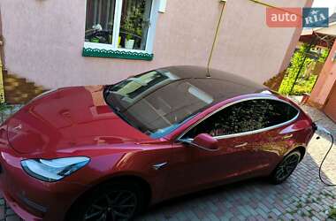 Седан Tesla Model 3 2019 в 