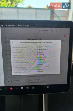 Седан Tesla Model 3 2019 в 