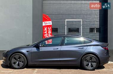 Седан Tesla Model 3 2023 в 