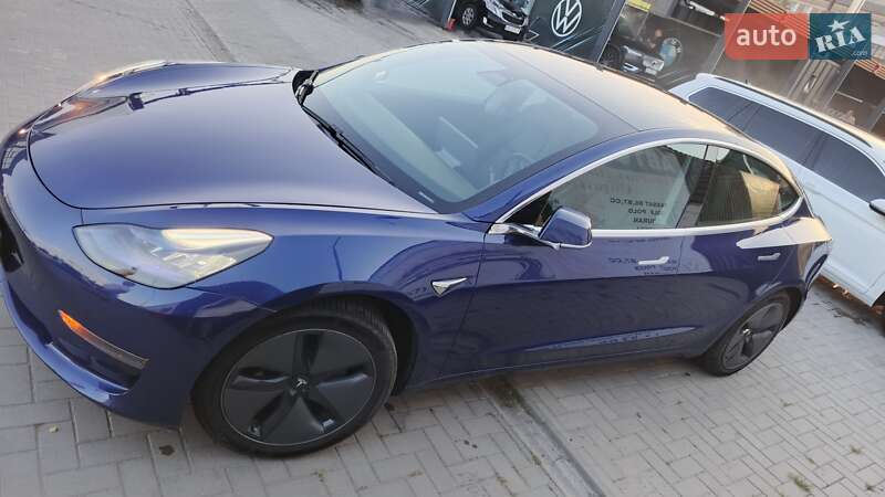 Седан Tesla Model 3 2020 в Шепетівці фото 2 Седан Tesla Model 3 2020 в Шепетівці