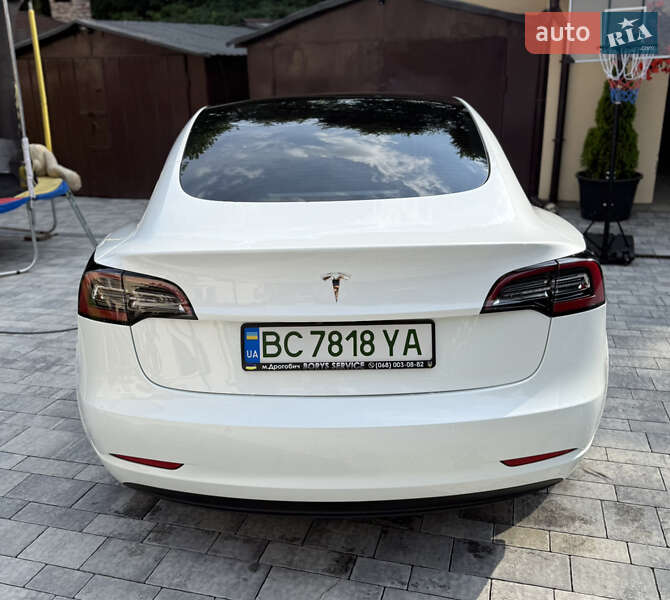Седан Tesla Model 3 2021 в Львові фото 18 Седан Tesla Model 3 2021 в Львові