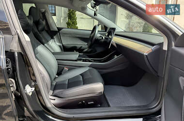 Седан Tesla Model 3 2018 в 