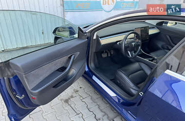 Седан Tesla Model 3 2018 в 