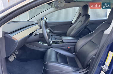Седан Tesla Model 3 2018 в 