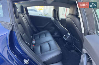 Седан Tesla Model 3 2018 в 