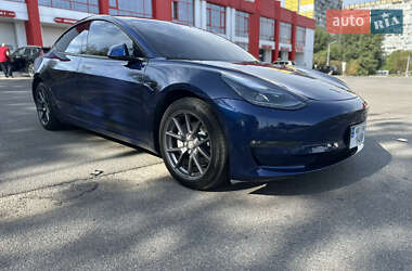 Седан Tesla Model 3 2022 в Днепре