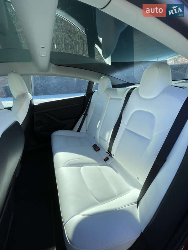 Седан Tesla Model 3 2022 в Львові фото 80 Седан Tesla Model 3 2022 в Львові