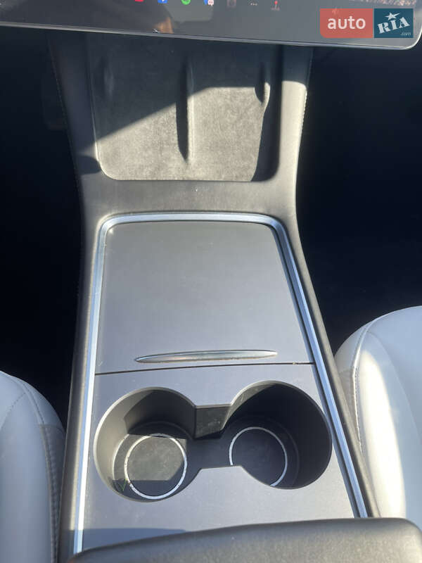 Седан Tesla Model 3 2022 в Львові фото 89 Седан Tesla Model 3 2022 в Львові