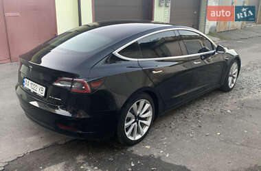 Седан Tesla Model 3 2020 в 