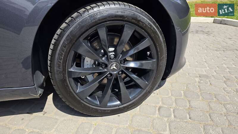 Седан Tesla Model 3 2018 в Львове фото 34 Седан Tesla Model 3 2018 в Львове