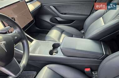 Седан Tesla Model 3 2018 в 