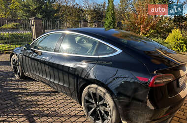 Седан Tesla Model 3 2019 в Николаеве