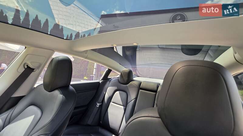 Седан Tesla Model 3 2018 в Львове фото 77 Седан Tesla Model 3 2018 в Львове