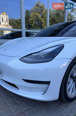Седан Tesla Model 3 2022 в Полтаве