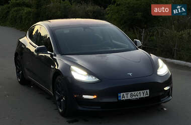 Седан Tesla Model 3 2018 в 