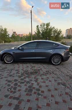 Седан Tesla Model 3 2018 в 