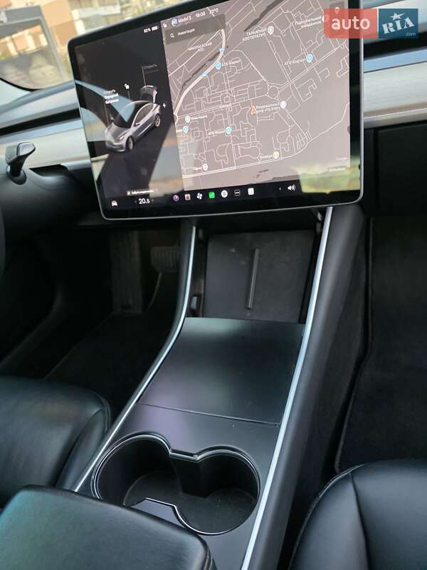 Седан Tesla Model 3 2018 в Запоріжжі