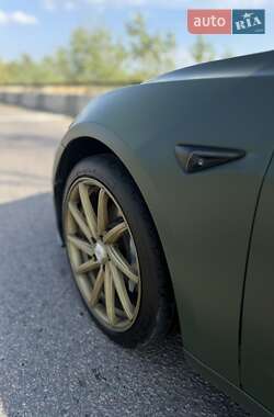 Седан Tesla Model 3 2019 в 