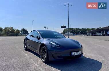 Седан Tesla Model 3 2020 в 