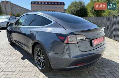 Седан Tesla Model 3 2020 в 
