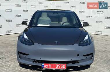 Седан Tesla Model 3 2020 в 