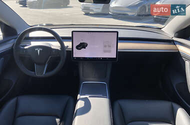 Седан Tesla Model 3 2021 в Києві