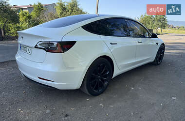 Седан Tesla Model 3 2019 в 