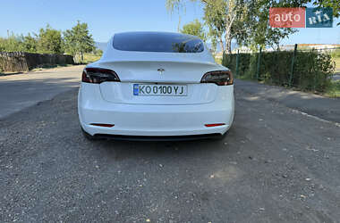 Седан Tesla Model 3 2019 в 