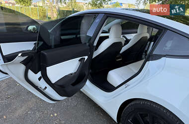 Седан Tesla Model 3 2019 в 