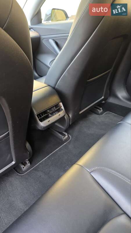 Седан Tesla Model 3 2018 в Харькове фото 36 Седан Tesla Model 3 2018 в Харькове