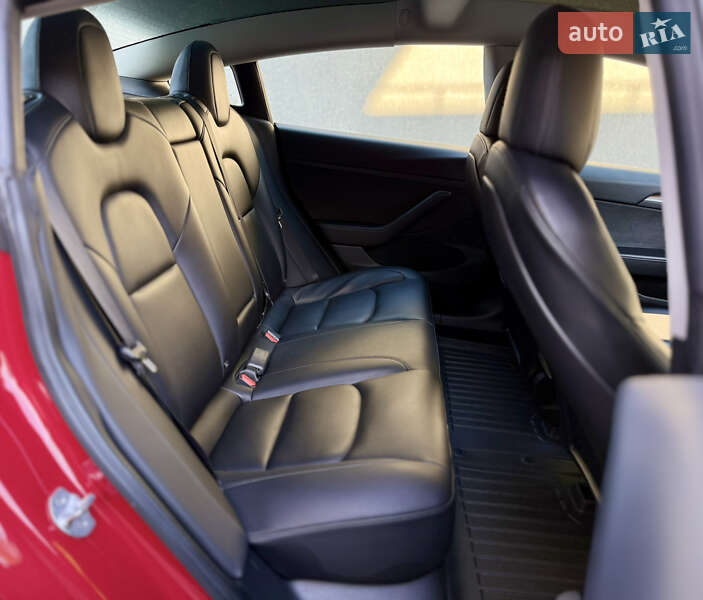 Седан Tesla Model 3 2022 в Харькове