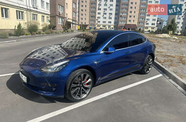 Седан Tesla Model 3 2019 в Дніпрі