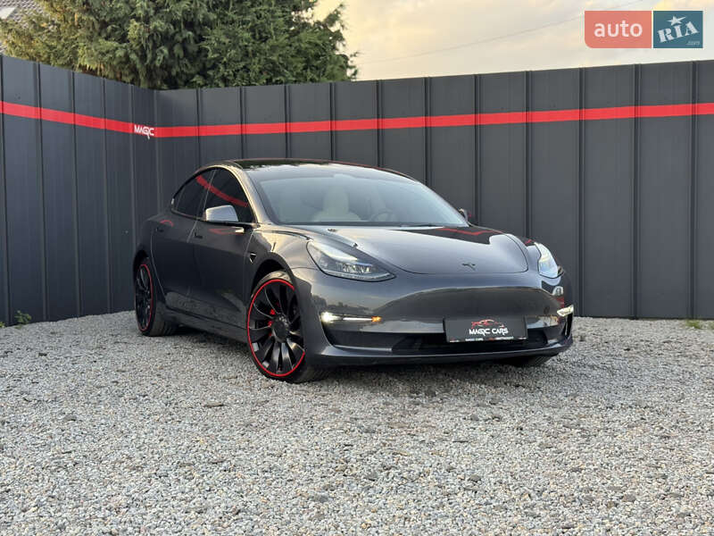 Tesla Model 3 2023