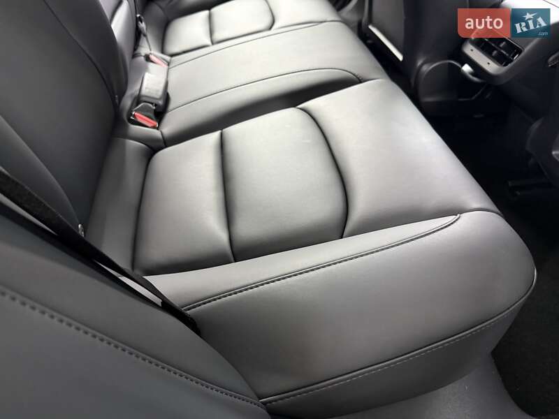 Седан Tesla Model 3 2023 в Дрогобыче