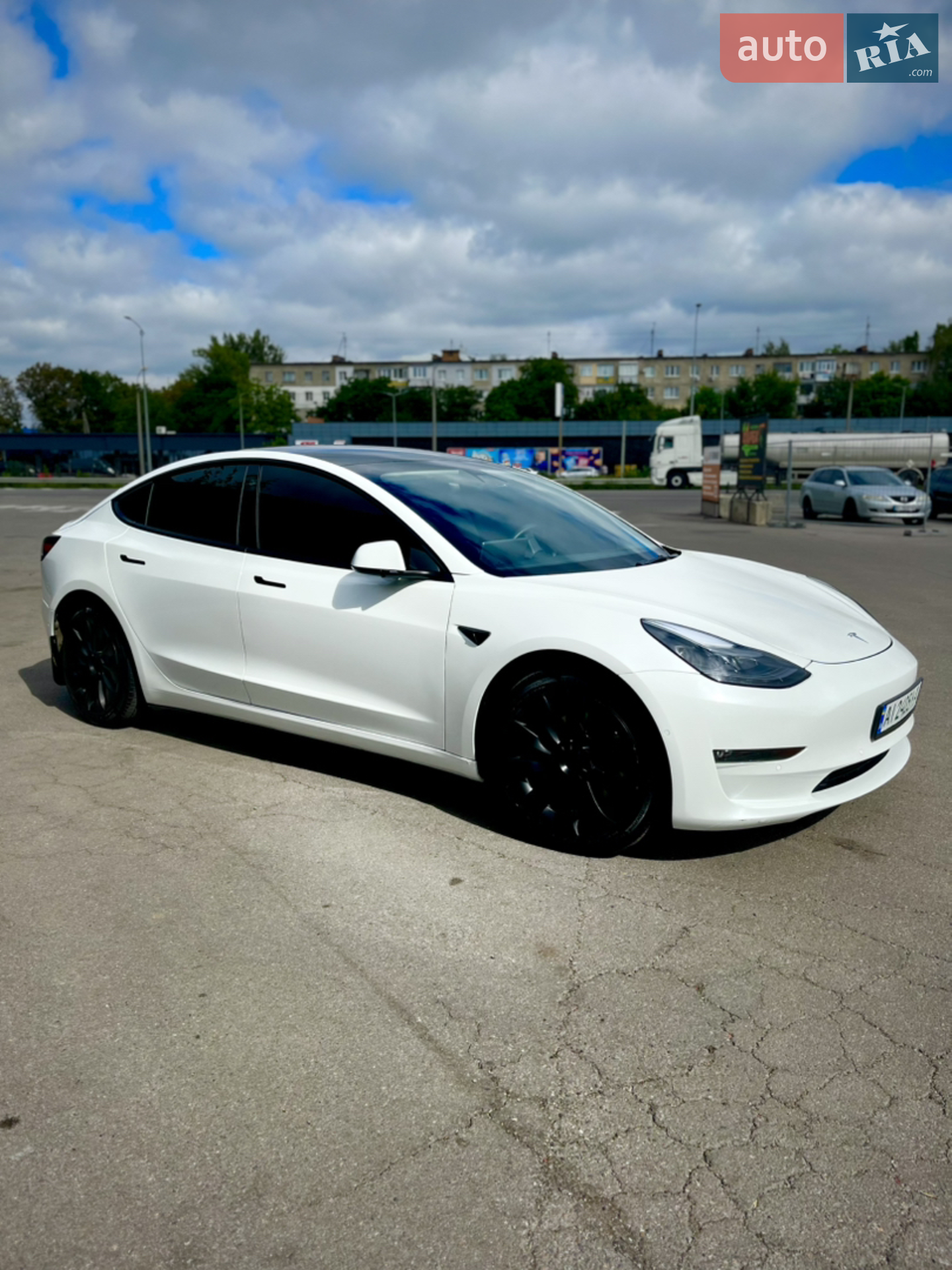 2021 Tesla Model 3 - фото 1