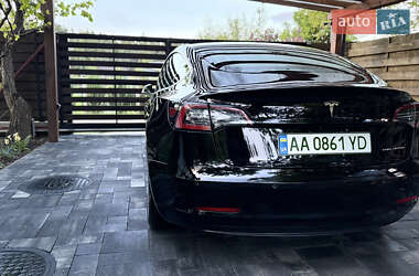 Седан Tesla Model 3 2018 в 