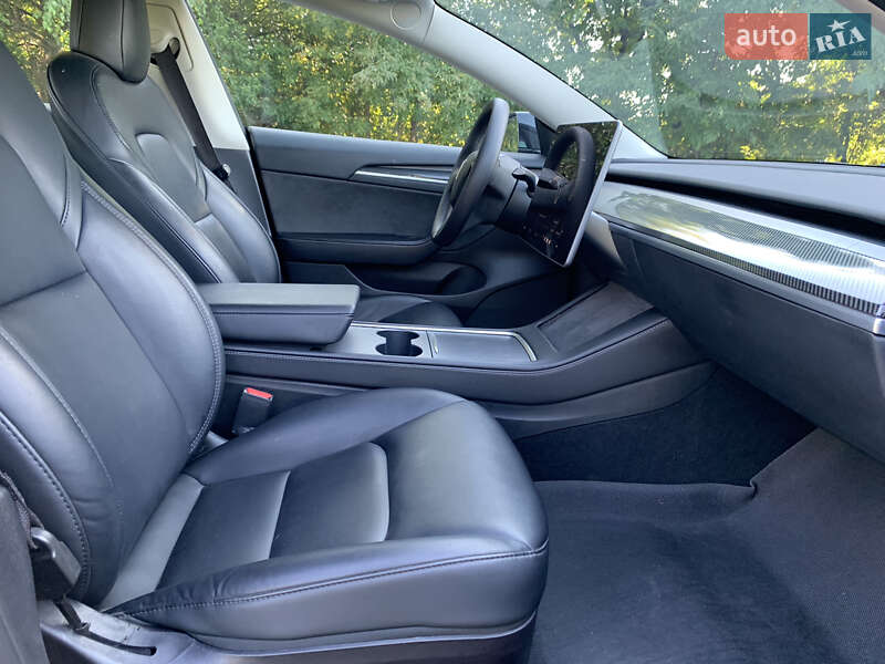 Седан Tesla Model 3 2022 в Киеве фото 39 Седан Tesla Model 3 2022 в Киеве