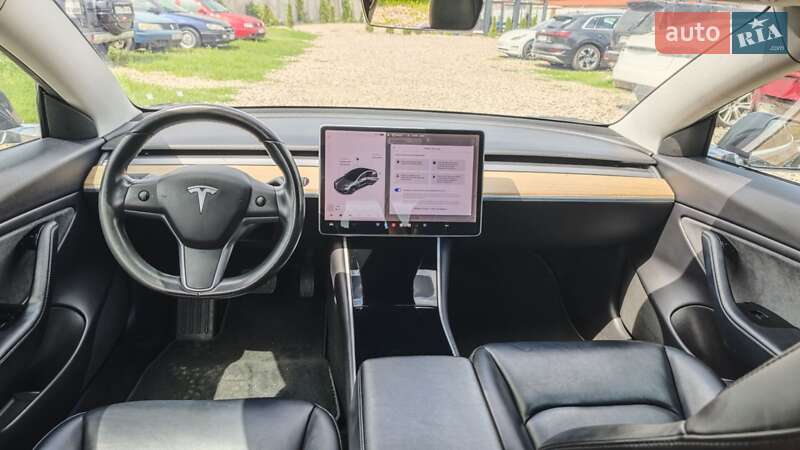 Седан Tesla Model 3 2019 в Кам'янець-Подільському