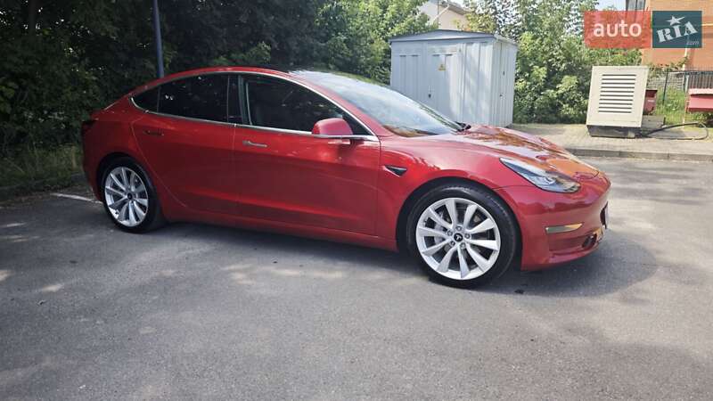 Седан Tesla Model 3 2018 в Кам'янець-Подільському