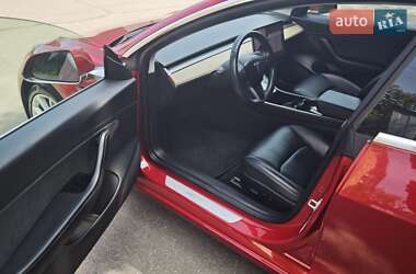 Седан Tesla Model 3 2018 в 