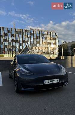 Седан Tesla Model 3 2018 в 