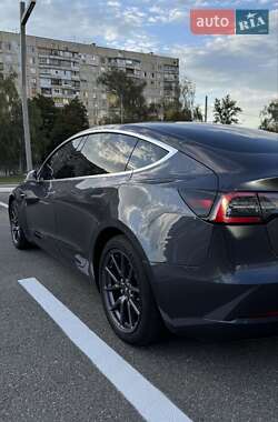 Седан Tesla Model 3 2018 в 