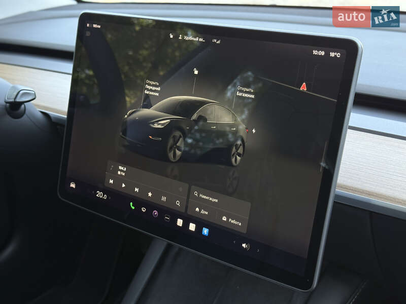 Седан Tesla Model 3 2022 в Ивано-Франковске