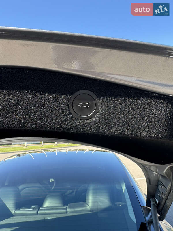 Седан Tesla Model 3 2024 в Василькове