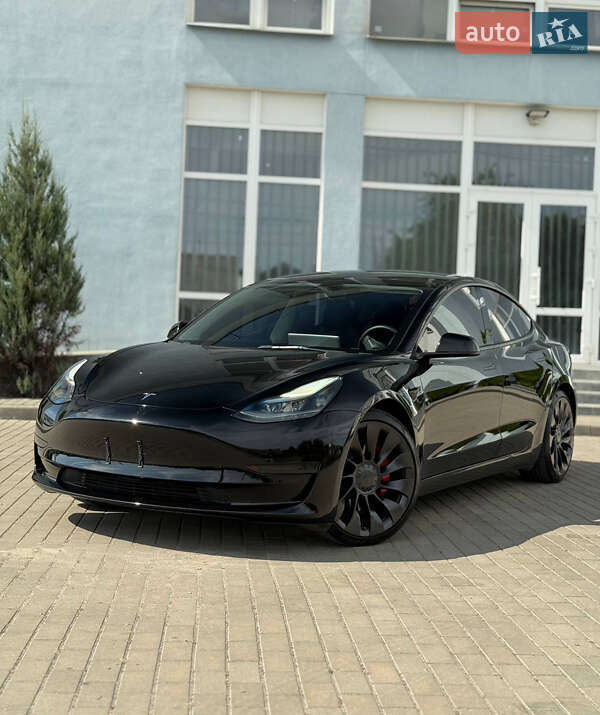 Седан Tesla Model 3 2023 в Житомирі