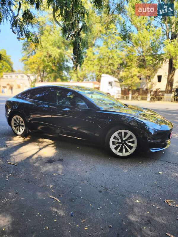 Седан Tesla Model 3 2020 в Одессе