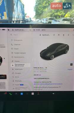 Седан Tesla Model 3 2020 в 