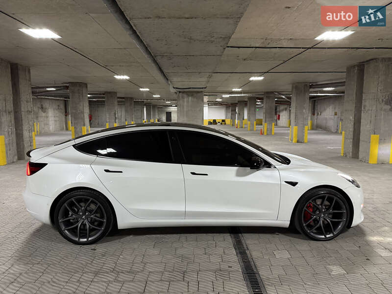Седан Tesla Model 3 2018 в Тернополе фото 18 Седан Tesla Model 3 2018 в Тернополе